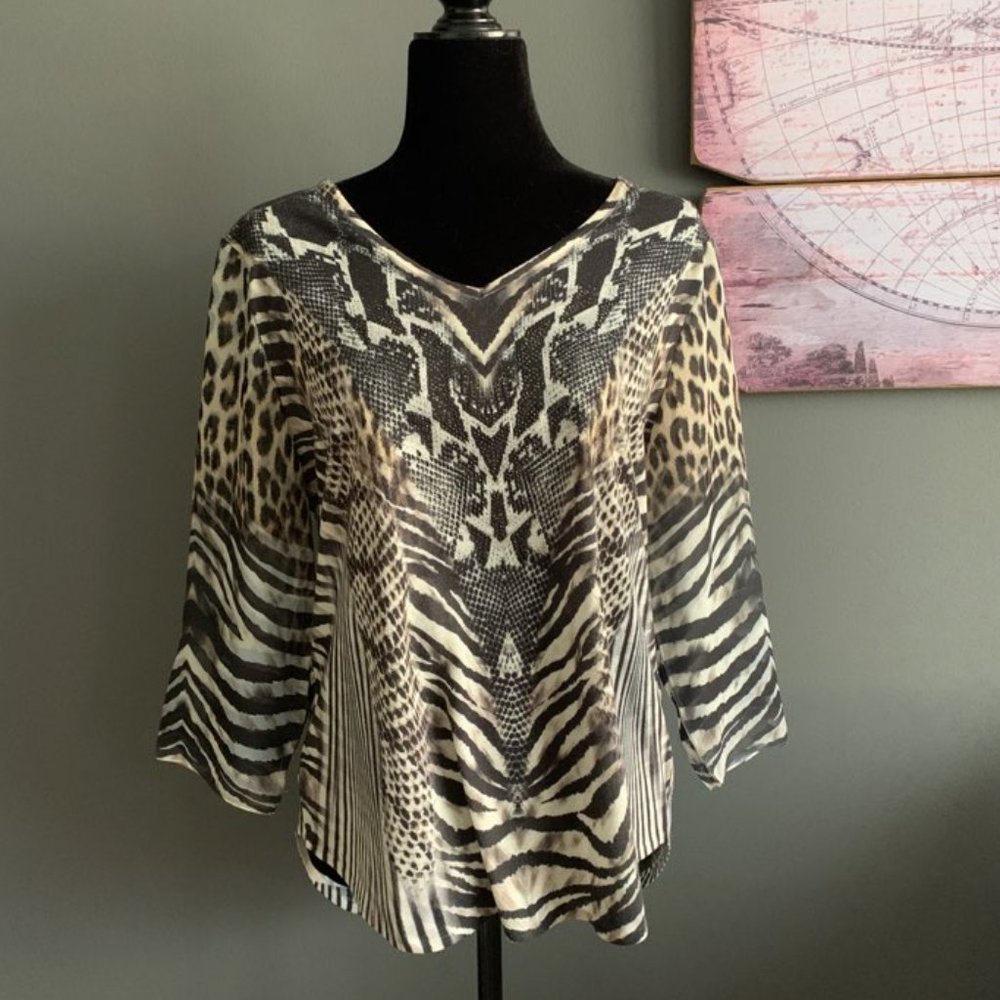 Chico’s Travelers Leopard/Animal Print Top Size 1